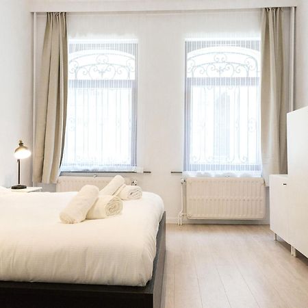 Apartment In Brussels, Degroux By Homenhancement Sa Esterno foto